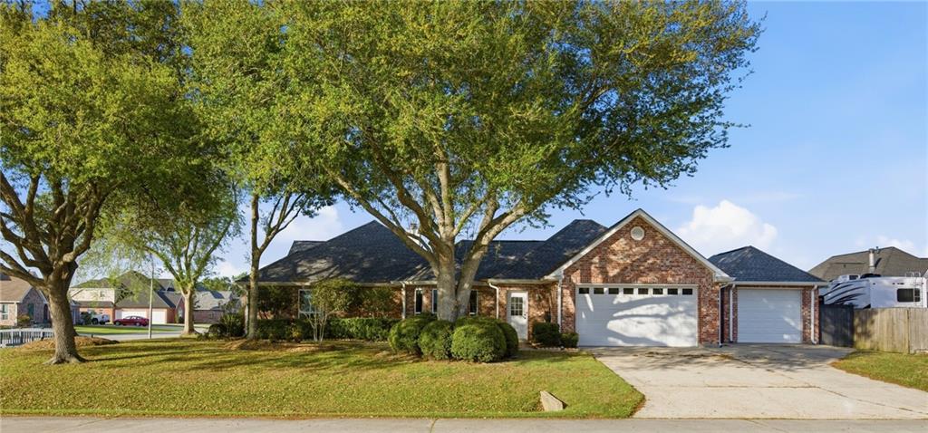 615 WILLOWRIDGE Drive