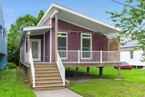 Photo of 5010 N PRIEUR Street, New Orleans, LA 70117 (MLS # 2559817)