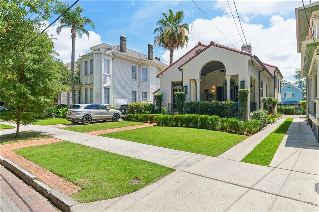 918 SOLOMON Place