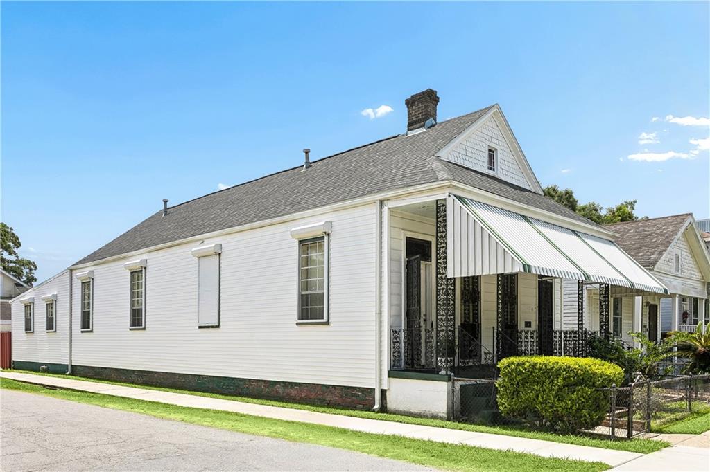 235 PINE Street