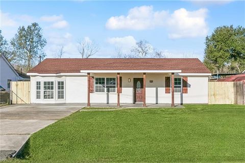 370 BARTON Avenue Luling LA 70070
