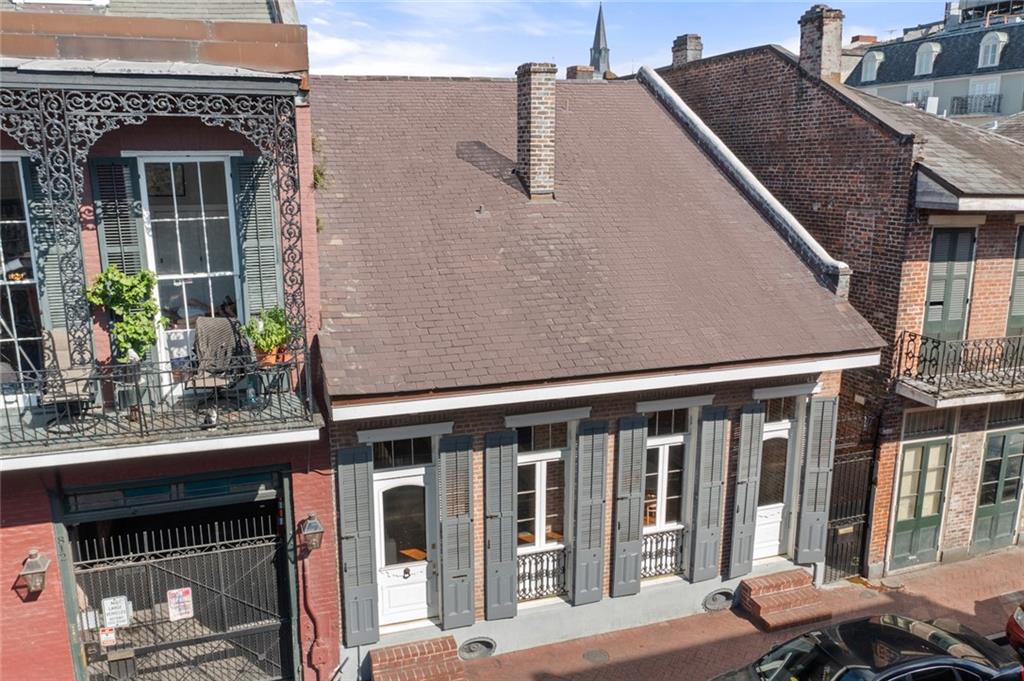 810 BOURBON Street