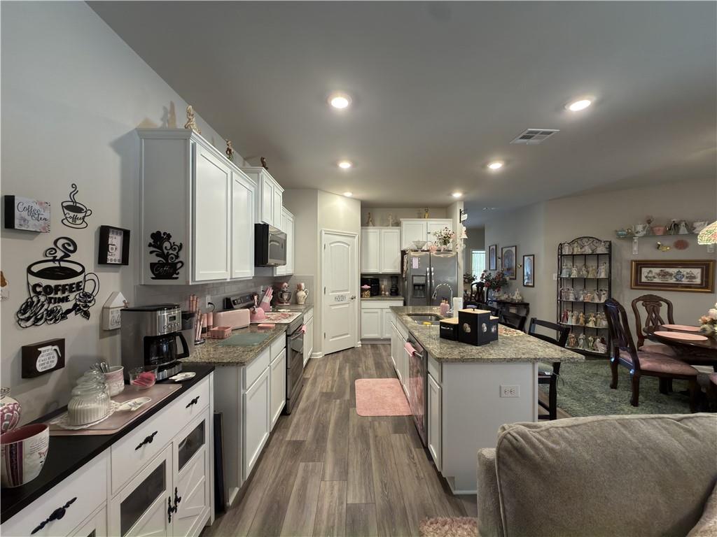 443 E LAKESHORE VILLAGE