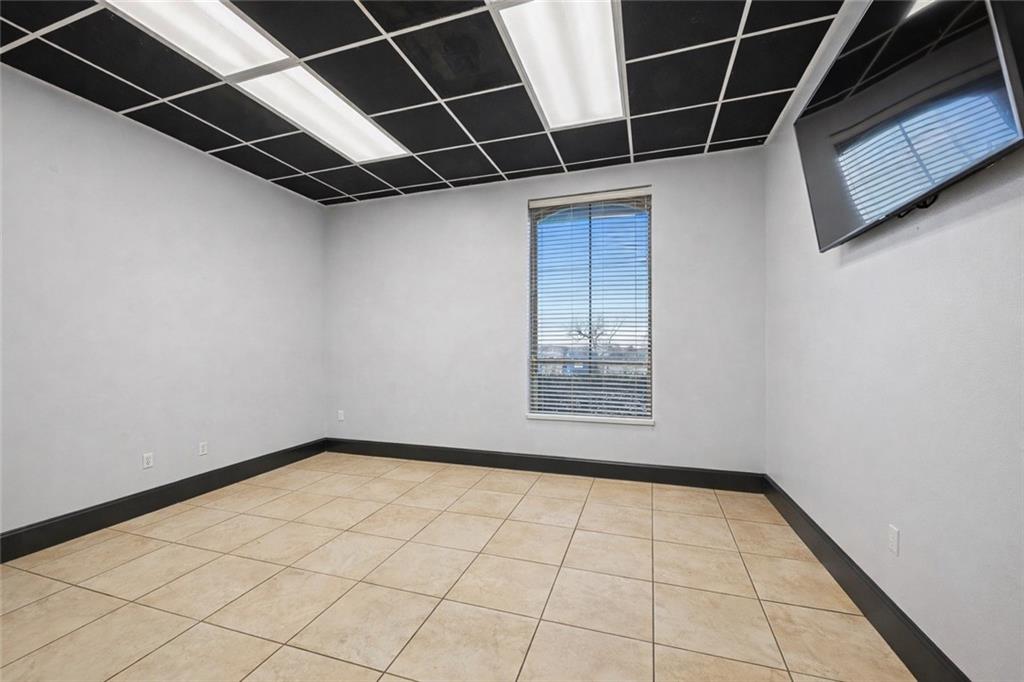 4632 PONCHARTRAIN Drive