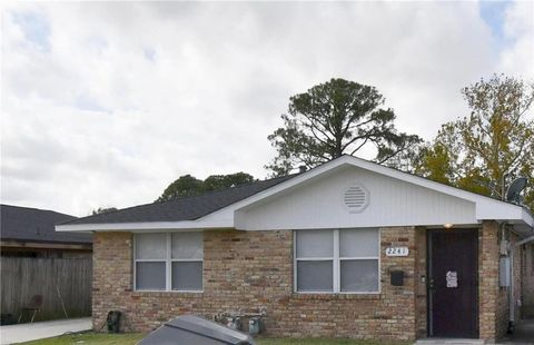 2241 43 KRAFT Place New Orleans LA 70114