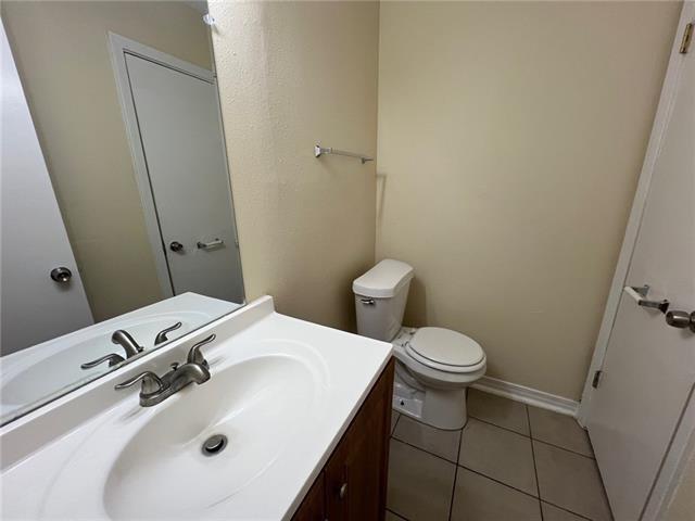 3260 66 KABEL Drive