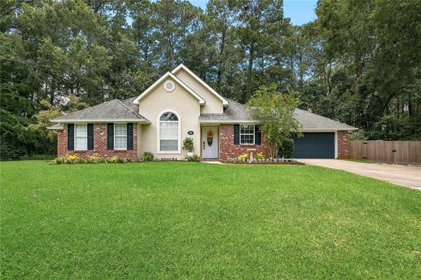 302 VIREO DR, MANDEVILLE, LA 70448 - Image 220eef3d3bc367d144a0157f013bd21c/1358773438