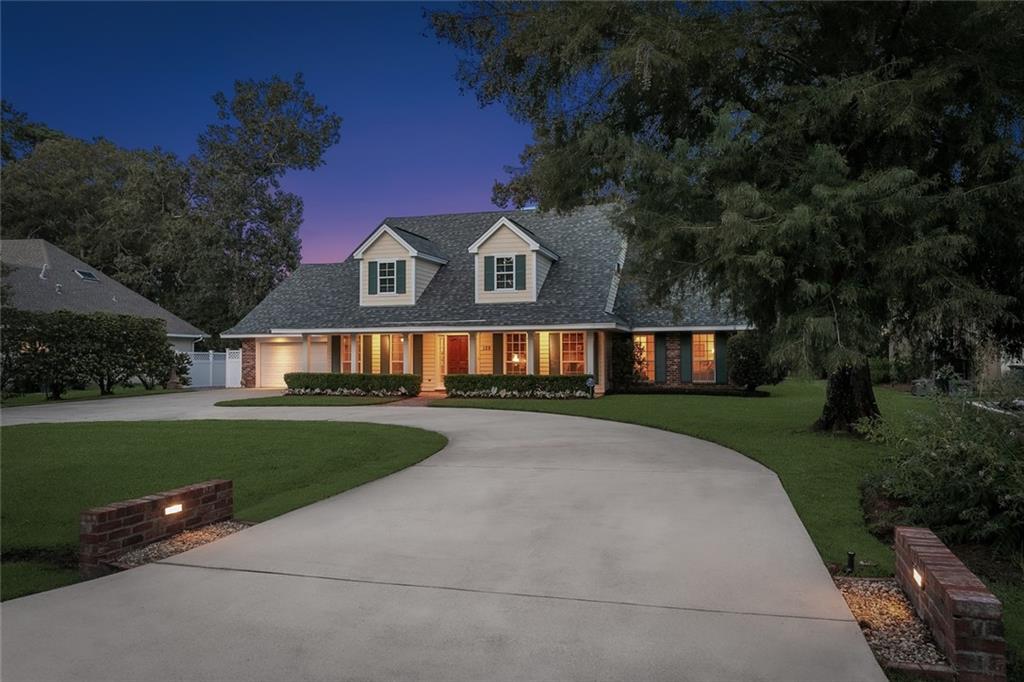 129 E RUELLE Drive