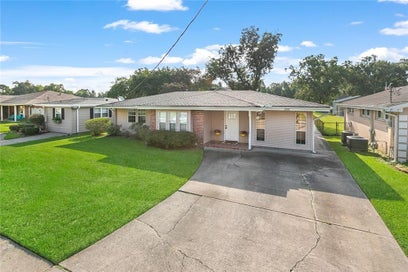 208 DESTREHAN Drive Destrehan LA 70047