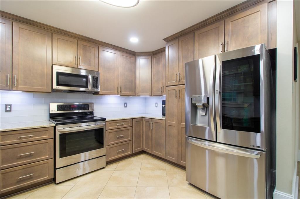 111 SEVEN OAKS Court