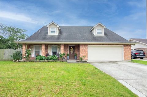 111 SEVEN OAKS Court Destrehan LA 70047