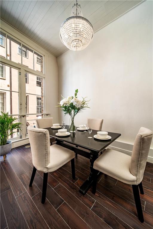 210 DECATUR Street 302