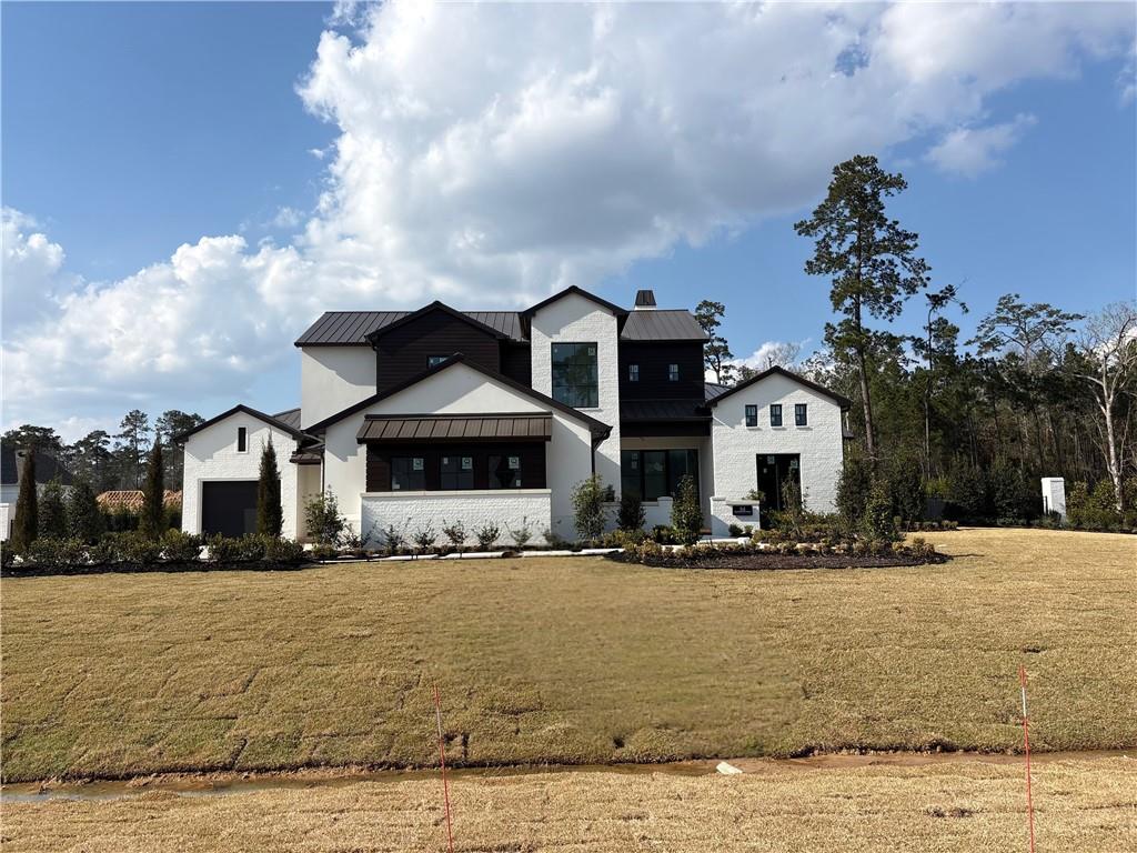 54 THUNDERBIRD Drive