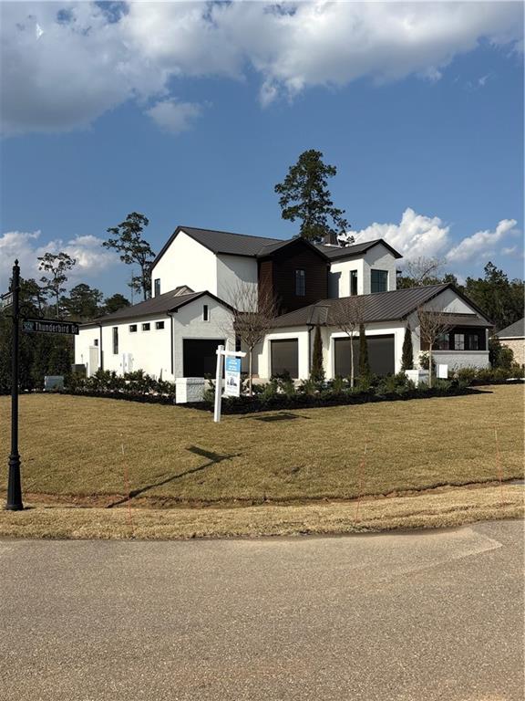 54 THUNDERBIRD Drive