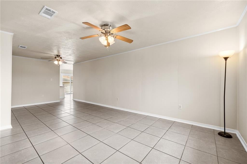 1601 MAPLEWOOD Drive