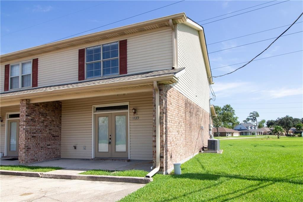 1418 WINDSOR Street 1418