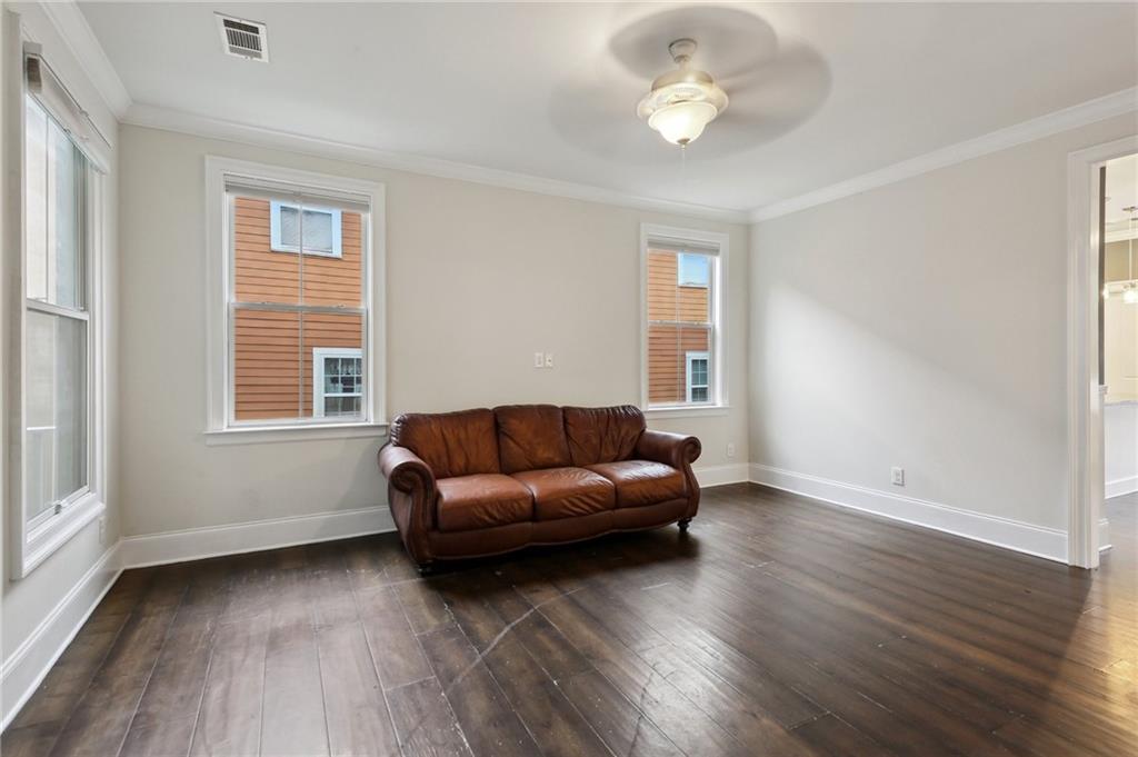 3514 LOUISIANA AVENUE Parkway