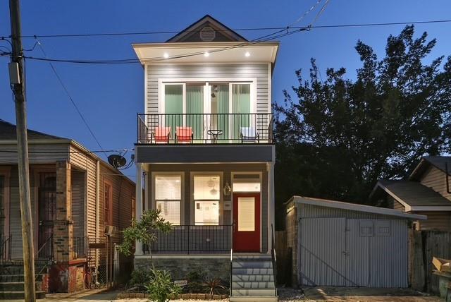 2122 JOSEPHINE Street