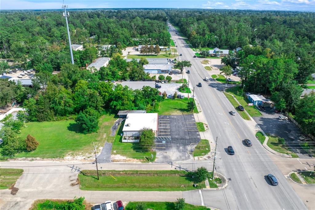 1851 FLORIDA (HWY 190) Street