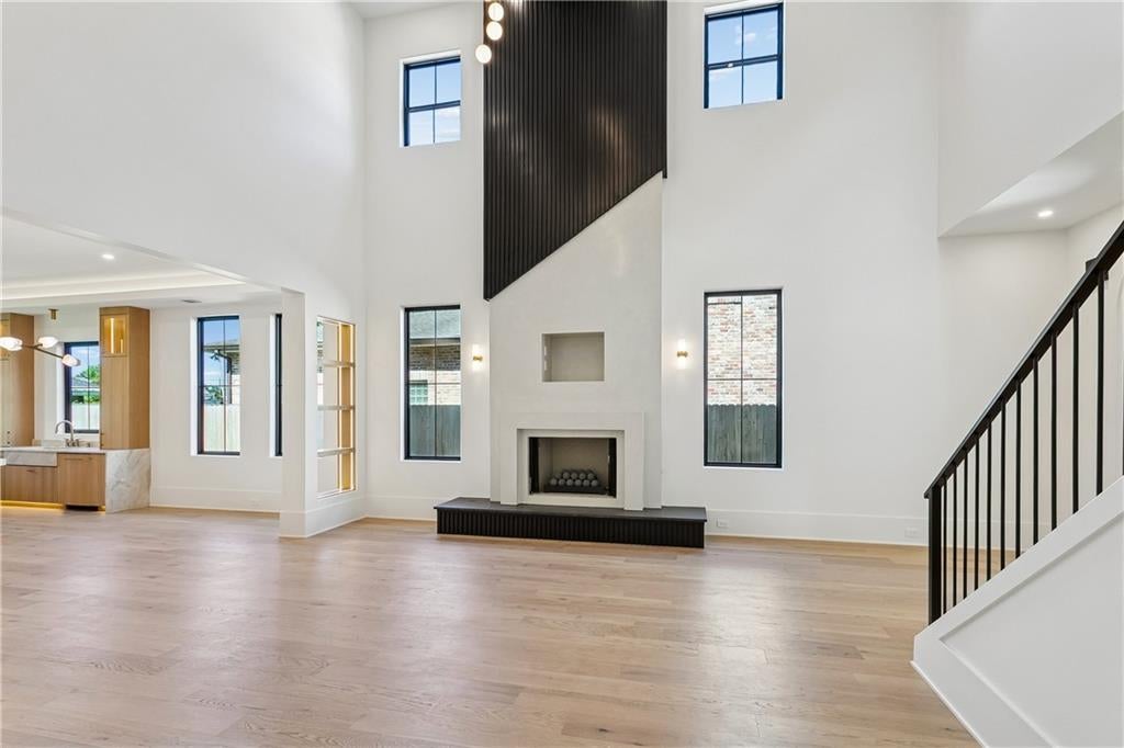 1032 SENA Drive