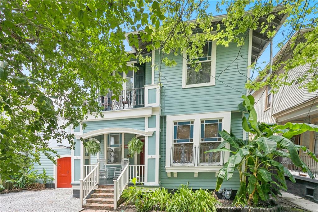 New Orleans, Louisiana 70115, United States, 4 Bedrooms Bedrooms, ,2 BathroomsBathrooms,Residential,Pending,194726