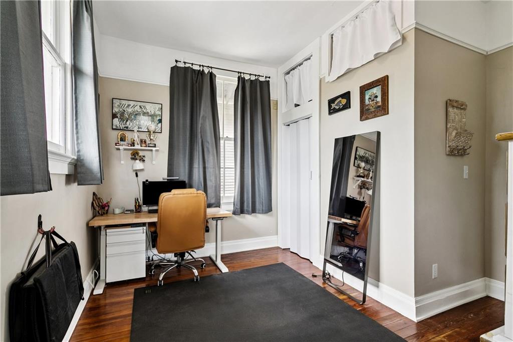 New Orleans, Louisiana 70115, United States, 4 Bedrooms Bedrooms, ,2 BathroomsBathrooms,Residential,Pending,194726