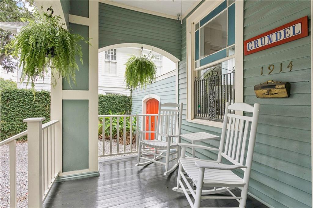 New Orleans, Louisiana 70115, United States, 4 Bedrooms Bedrooms, ,2 BathroomsBathrooms,Residential,Pending,194726