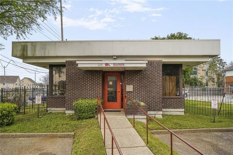 2200 HOUMA Street Metairie LA 70001
