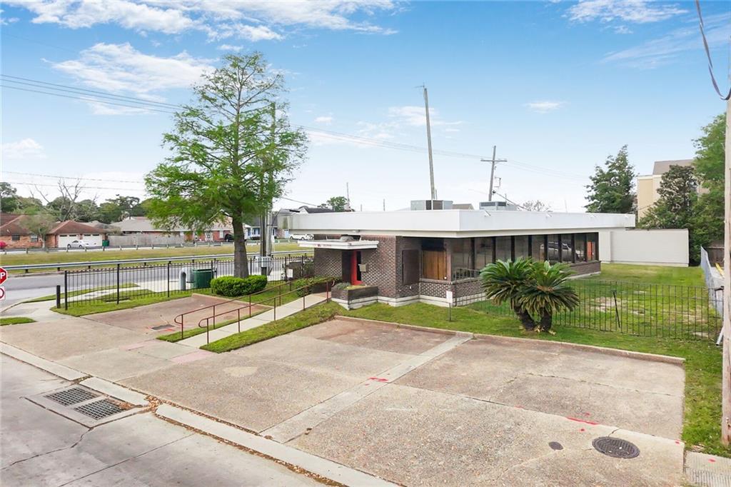 Metairie, Louisiana 70001, United States, ,Commercial,Pending,109621