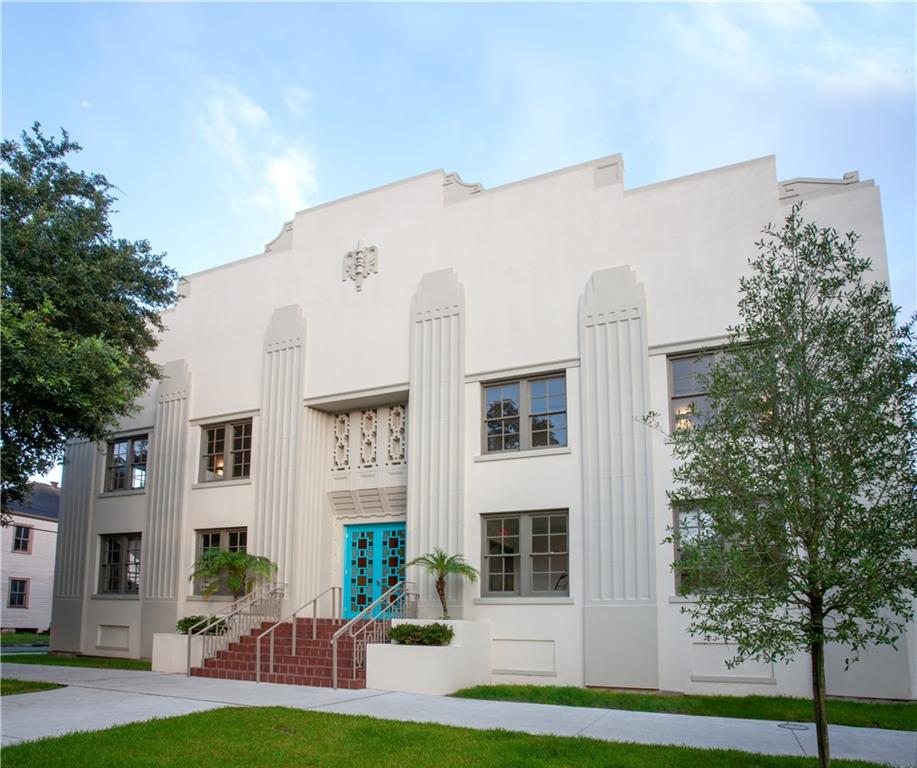 131 S NORMAN C FRANCIS Parkway