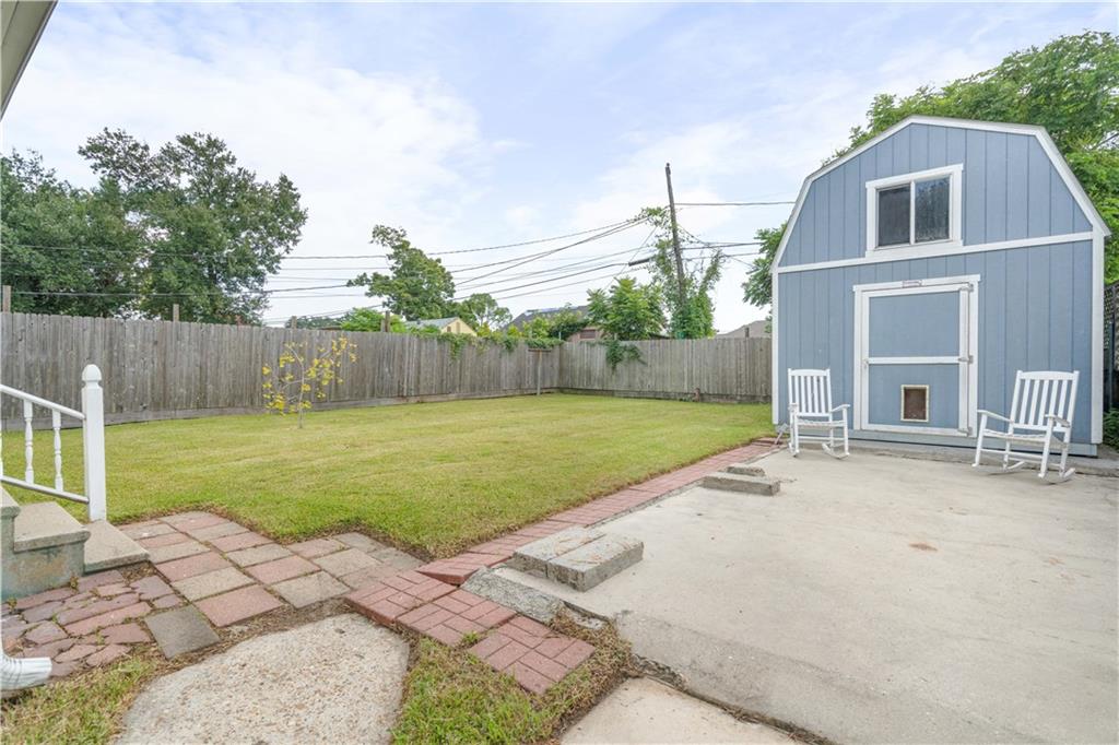 Jefferson, Louisiana 70121, United States, 2 Bedrooms Bedrooms, ,2 BathroomsBathrooms,Residential,Pending,70418