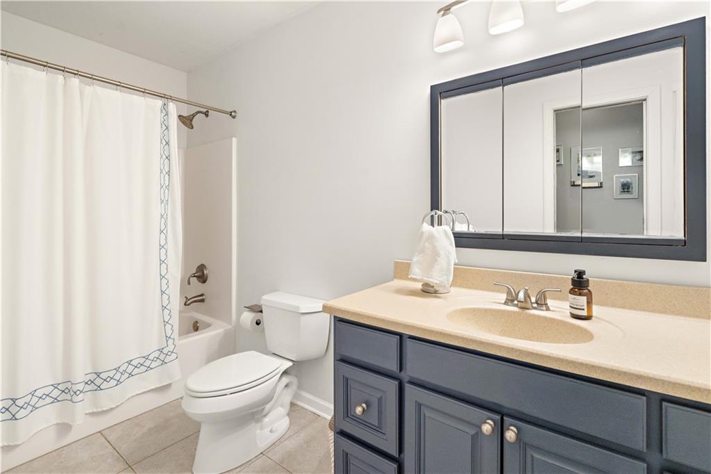 Jefferson, Louisiana 70121, United States, 2 Bedrooms Bedrooms, ,2 BathroomsBathrooms,Residential,Pending,70418