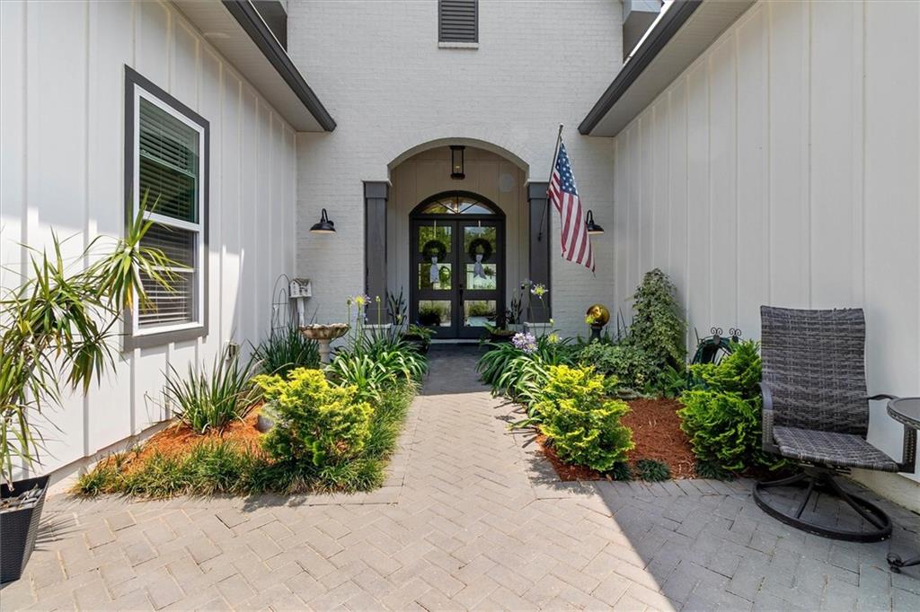 501 N CORNICHE DU LAC