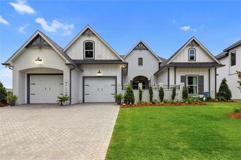Photo of 501 N CORNICHE DU LAC, Covington, LA 70433 (MLS # 2553840)