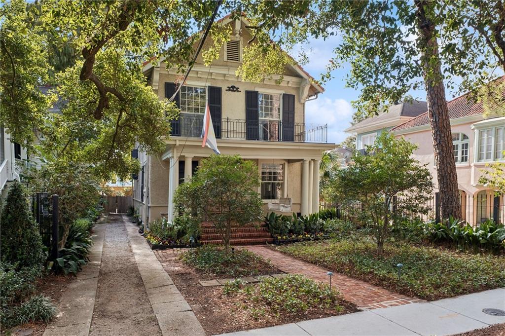 Photo 1 of 26 — 2 NERON Place, New Orleans, LA 70118