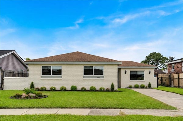 252 GLENDELLA DR, WESTWEGO, LA 70094 - Image 2477bced185a3c973fbcb7d797a3d7db/2517984055