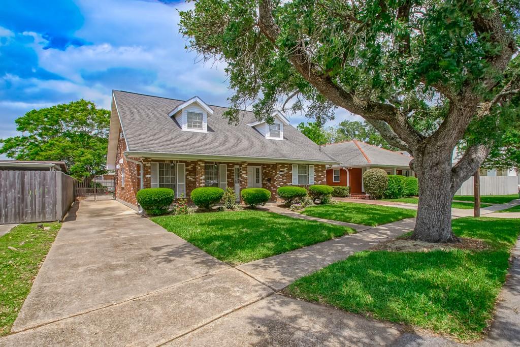 1625 LIVE OAK Street