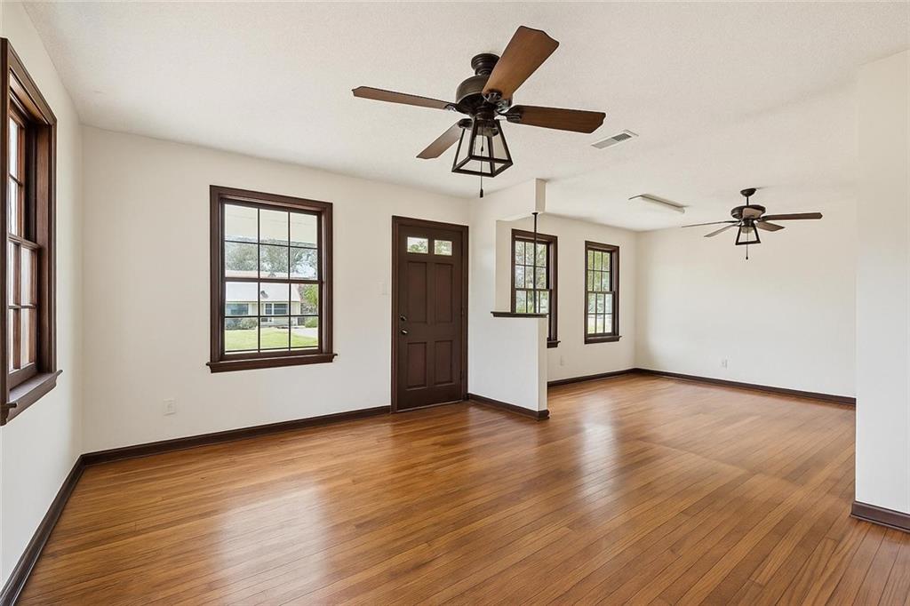 157 DESTREHAN Drive