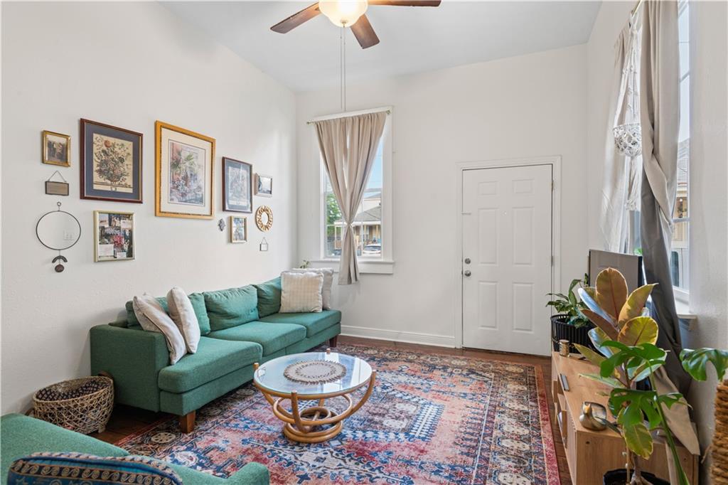 8430 32 JEANNETTE Street