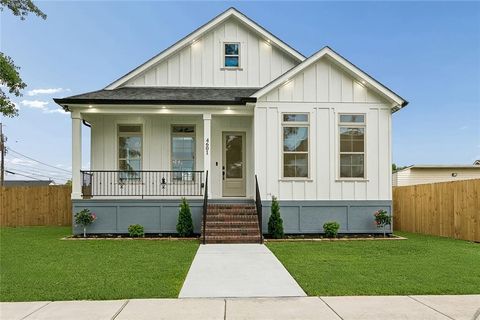 4601 PINEDA Street New Orleans LA 70126