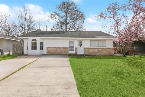 1932 STUMPF Boulevard Gretna LA 70056