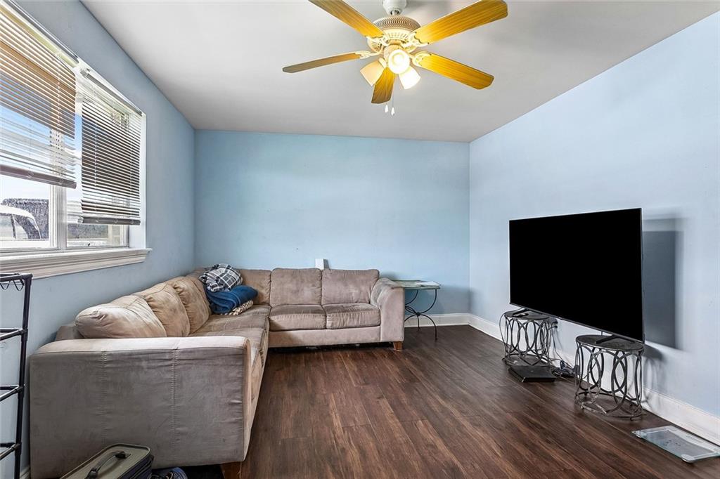 8600 PATRICIA / 3565 KINGS Drive