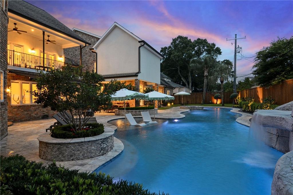 236 GLENWOOD Drive