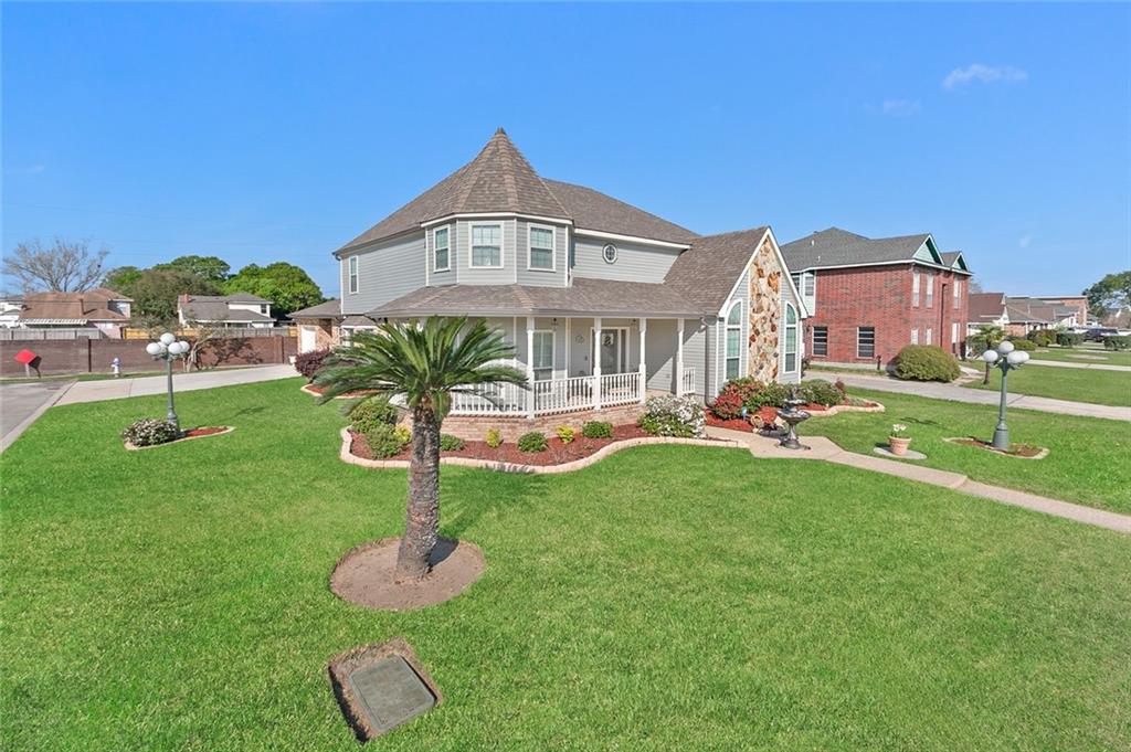 3924 LAKE ARROWHEAD Drive