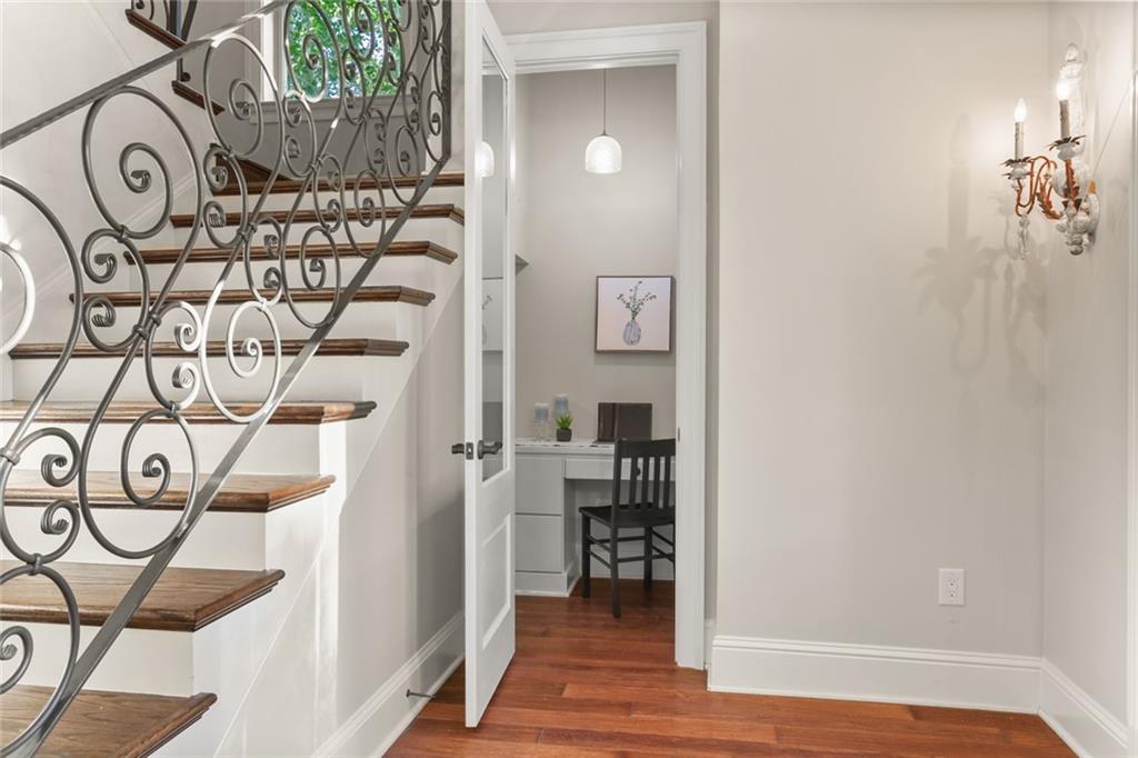 New Orleans, Louisiana 70124, United States, 5 Bedrooms Bedrooms, ,4 BathroomsBathrooms,Residential,Pending,71130