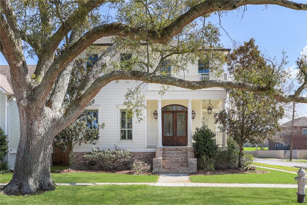 New Orleans, Louisiana 70124, United States, 5 Bedrooms Bedrooms, ,4 BathroomsBathrooms,Residential,Pending,71130