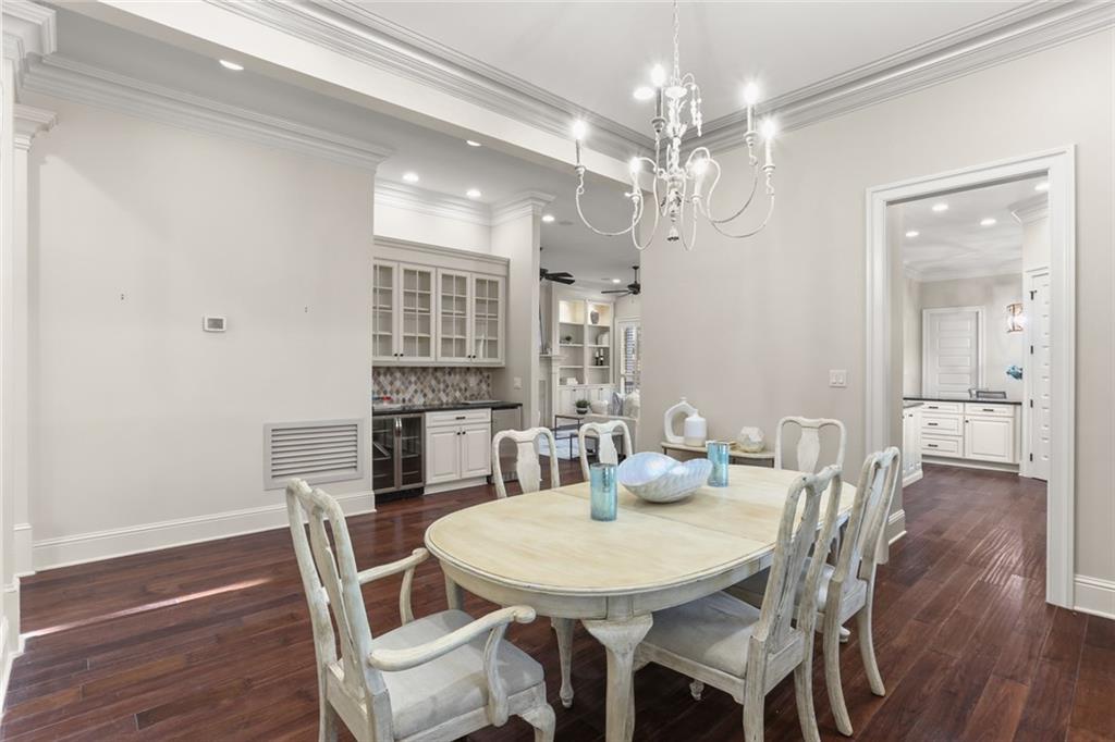 New Orleans, Louisiana 70124, United States, 5 Bedrooms Bedrooms, ,4 BathroomsBathrooms,Residential,Pending,71130