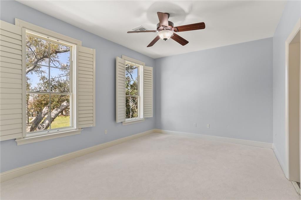 New Orleans, Louisiana 70124, United States, 5 Bedrooms Bedrooms, ,4 BathroomsBathrooms,Residential,Pending,71130