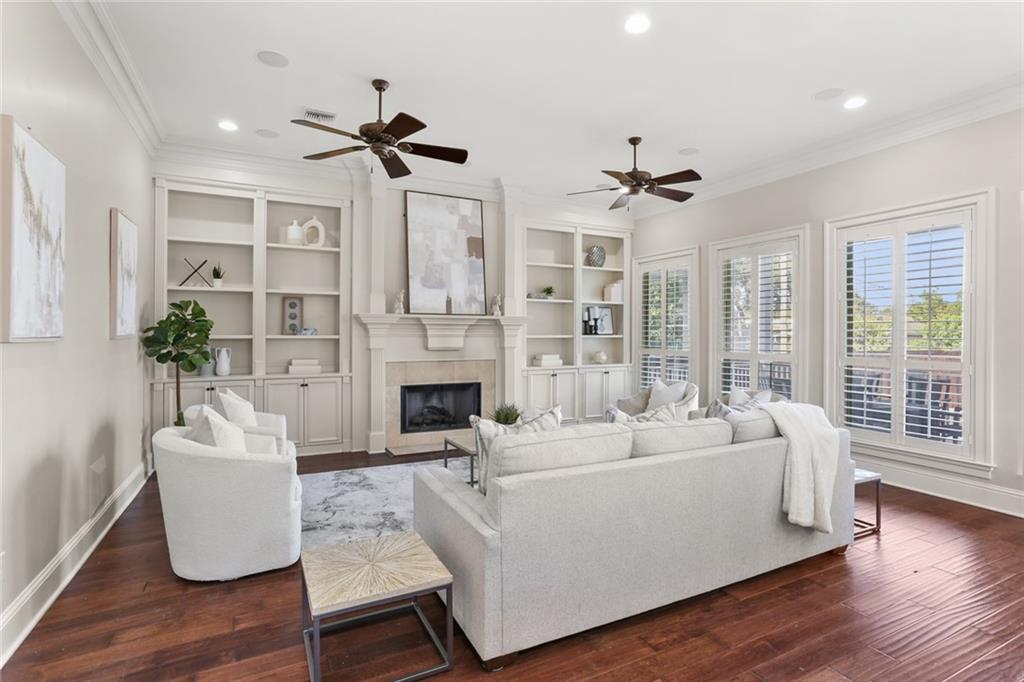New Orleans, Louisiana 70124, United States, 5 Bedrooms Bedrooms, ,4 BathroomsBathrooms,Residential,Pending,71130