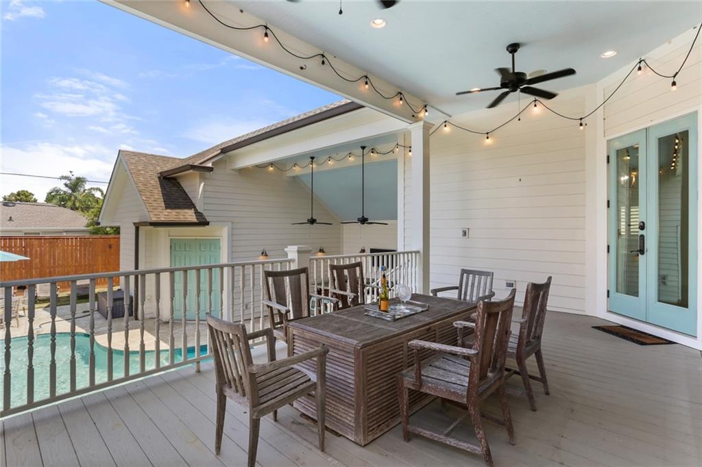 New Orleans, Louisiana 70124, United States, 5 Bedrooms Bedrooms, ,4 BathroomsBathrooms,Residential,Pending,71130
